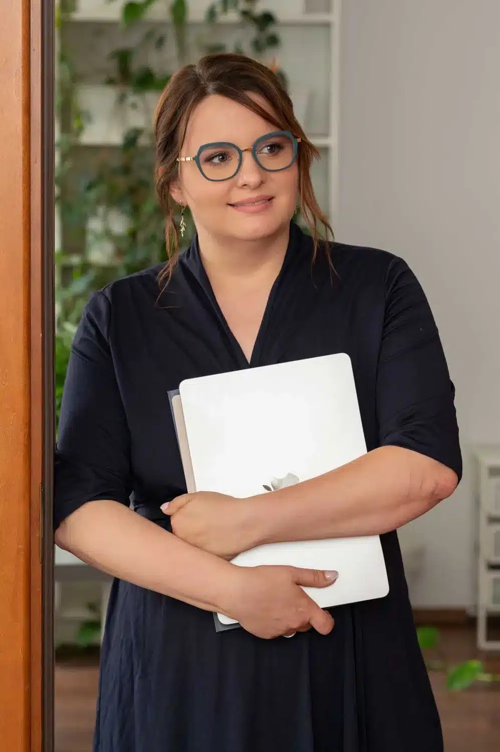 Michalina Walorczyk z dokumentacją projektu